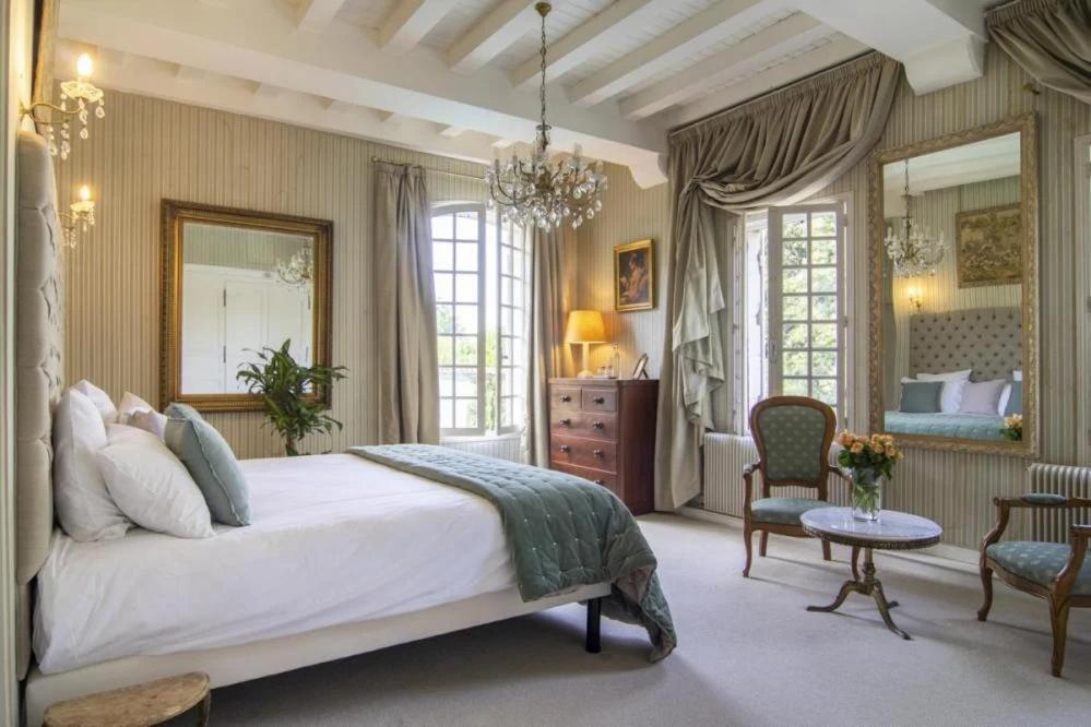 Bed and Breakfast Manoir Du Bois Mignon Le Fleix Exterior foto